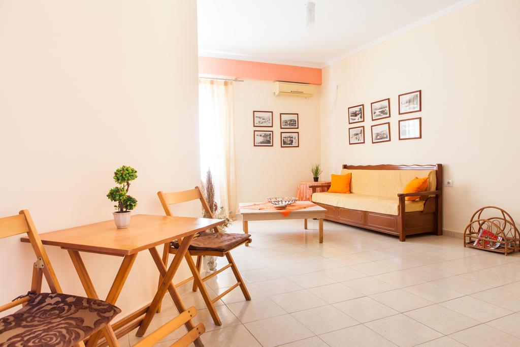 Work-Friendly Central Apartments, Sarandë Exterior foto